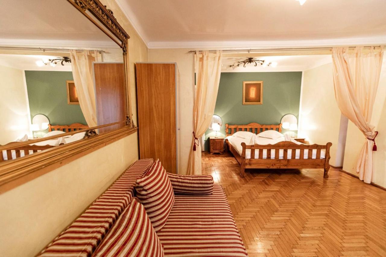 Hotel Dream House Braşov Extérieur photo