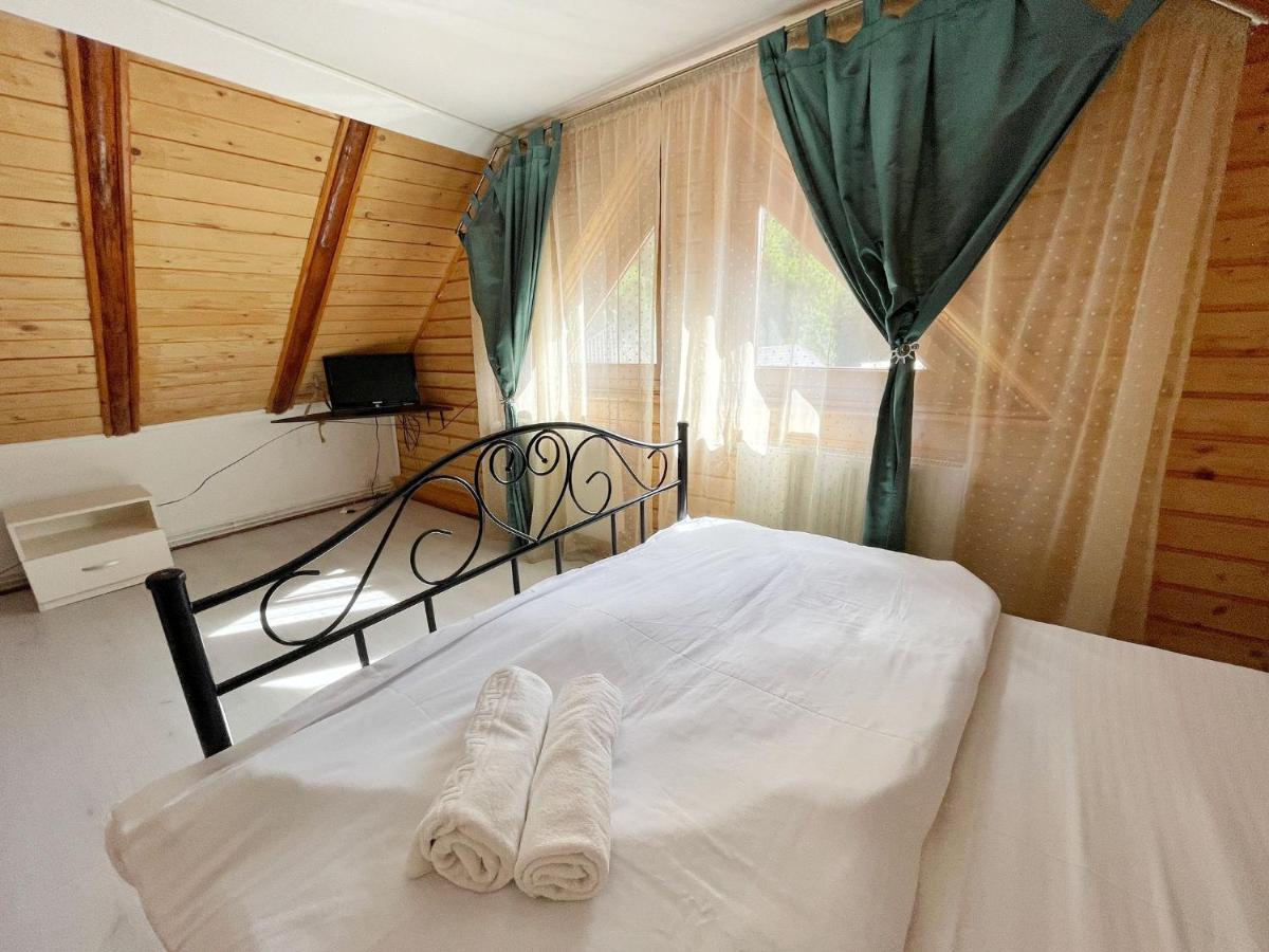 Hotel Dream House Braşov Extérieur photo